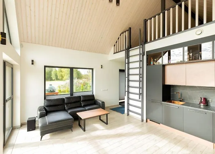 Pajuoja Saunamaja Villa *