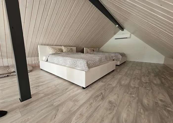 Pajuoja Saunamaja * Tartu